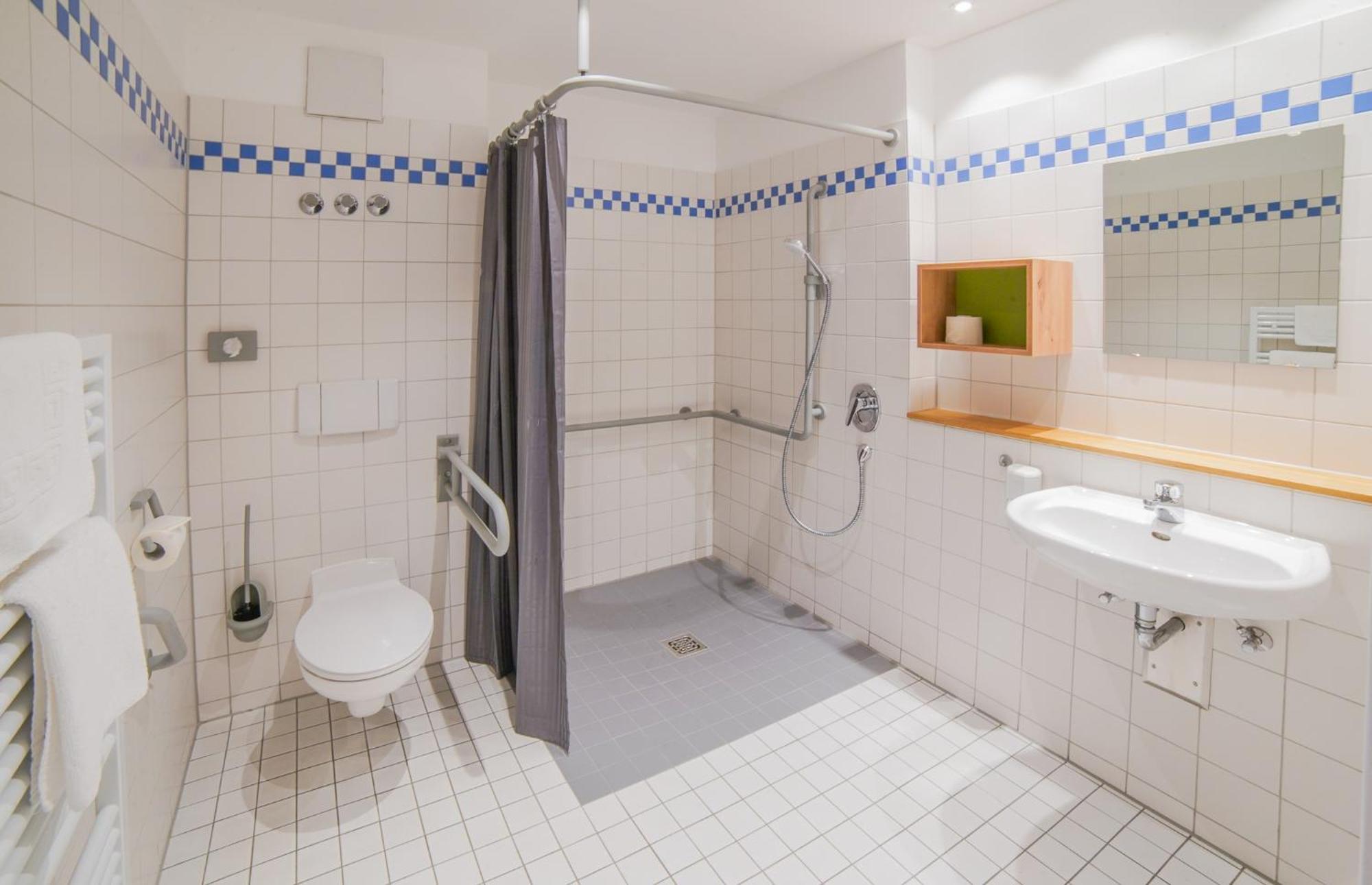 בילפלד Hotel Lindenhof מראה חיצוני תמונה