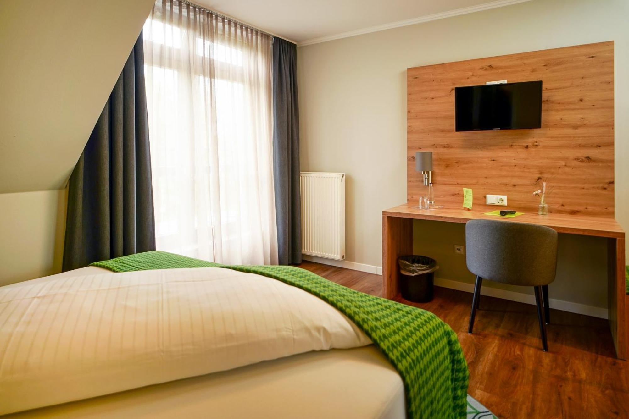 בילפלד Hotel Lindenhof מראה חיצוני תמונה